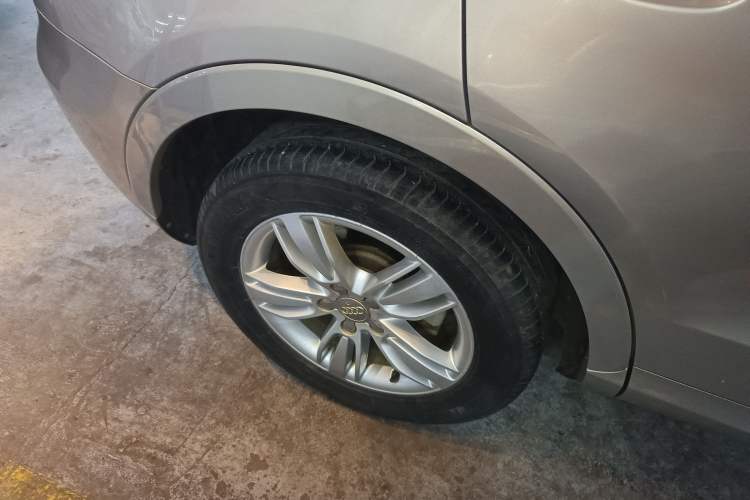 Used Audi Q3 2015 35 TFSI Millionth Anniversary Comfort Model
