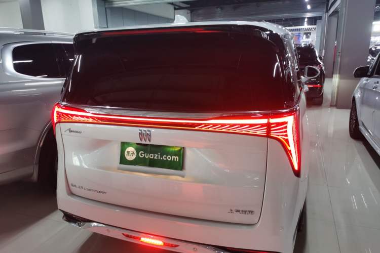 Used Buick Century 2023 2.0T Six-Seater Yinshi Edition
