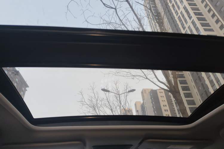 Used Honda Vezel 2017 1.8L CVT Front-Wheel Drive Pioneer Edition