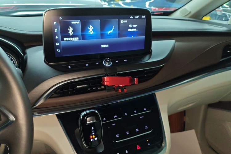 Used Buick GL8 2023 Land Executive Class 652T Luxury Model
