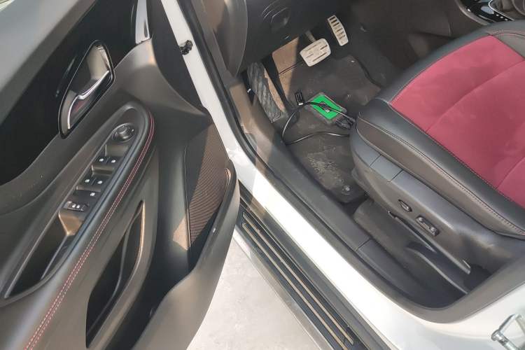 Used Buick Encore 2017 18T Automatic Two-Wheel Drive Urban Elite Model
