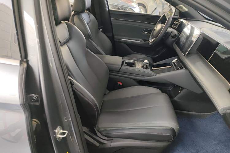 Used BYD Qin L 2024 DM-i 120KM Leading Model
