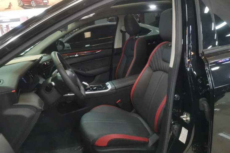 Used Dongfeng Aeolus Yixuan MAX 2024 1.5T Prestige Edition