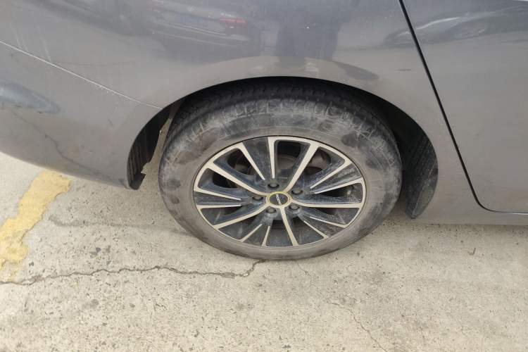 Used Roewe i5 2021 1.5L Manual Platinum Edition
