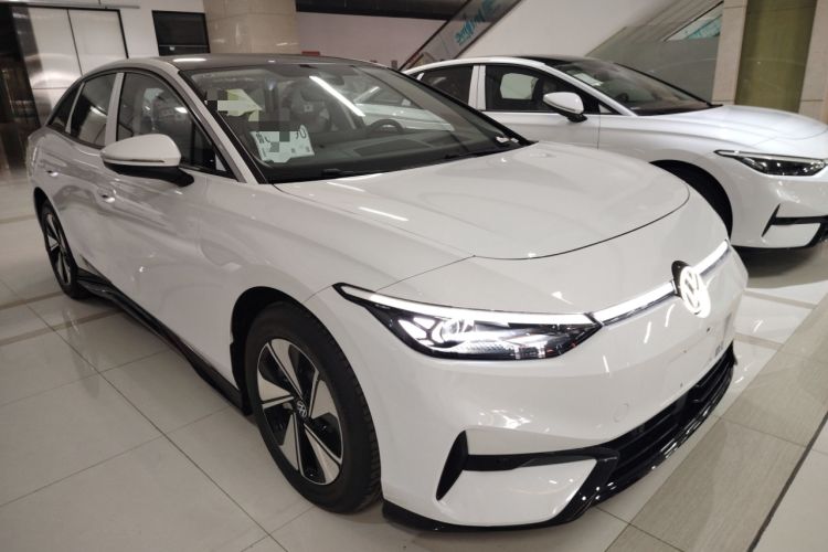 Used Volkswagen ID.7 VIZZION 2024 AIR model