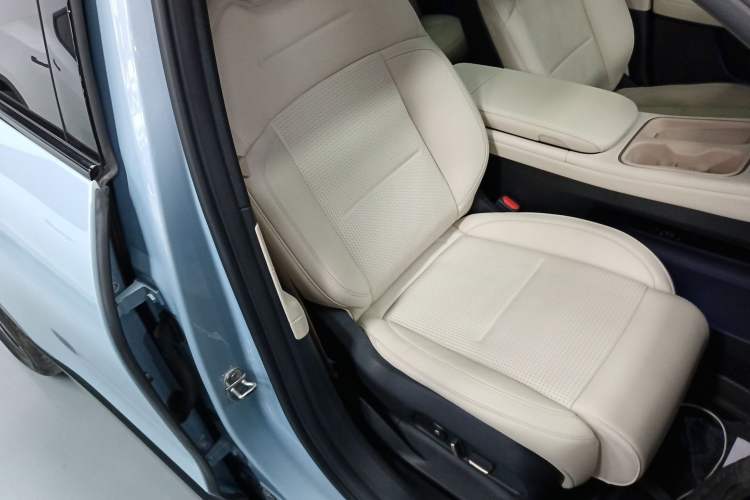 Used Nio ES6 2024 75 kWh
