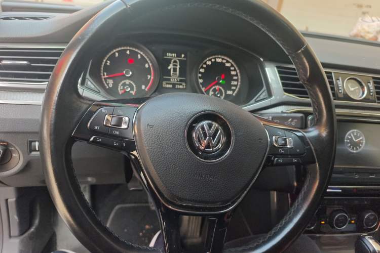 Used Volkswagen Passat 2017 330TSI DSG Luxury Edition
