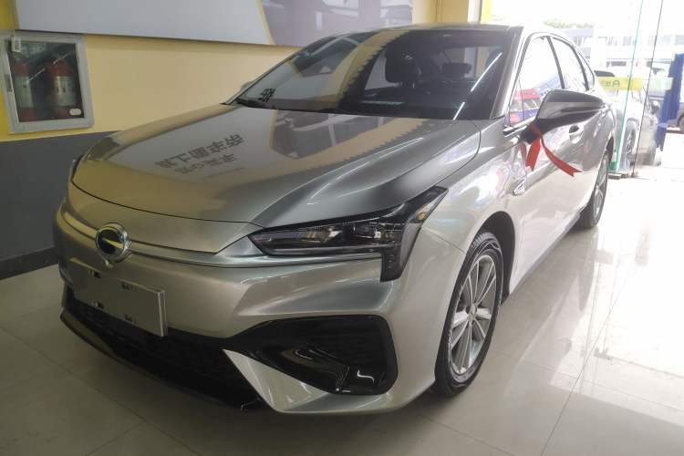 Used AION S 2023 Xuan 580 55.5 kWh Lithium Iron Phosphate