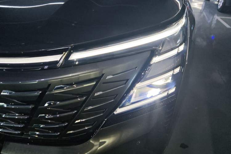 Used Changan CS75 PLUS 2025 4th Generation 1.5T New Blue Whale Smart Flagship Version