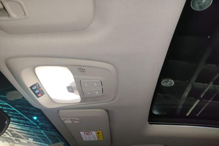 Used Buick GL6 2019 18T 6-Seater Connected Luxury Version China VI Standard
