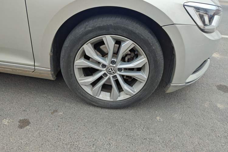 Used Volkswagen Magotan 2017 330TSI DSG Luxury Model
