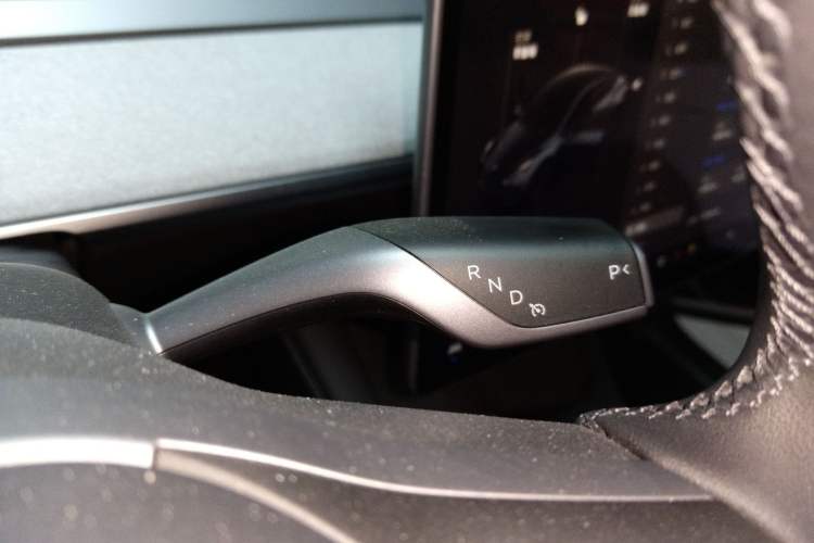 Used Tesla Model Y 2024 Rear-Wheel-Drive Version