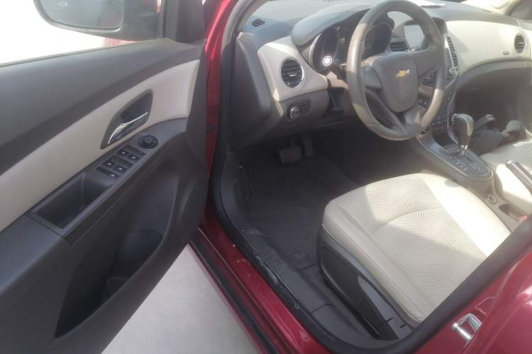 Used Chevrolet Cruze 2015 1.5L Classic SE AT
