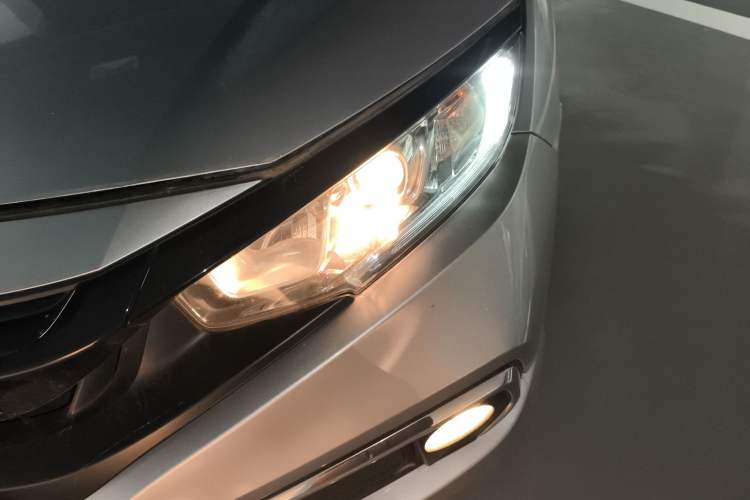 Used Honda Civic 2016 220TURBO CVT Luxury Edition
