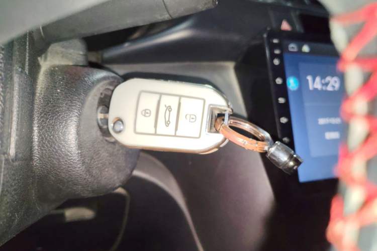 Used Peugeot 3008 2016 2.0L Automatic Classic Edition