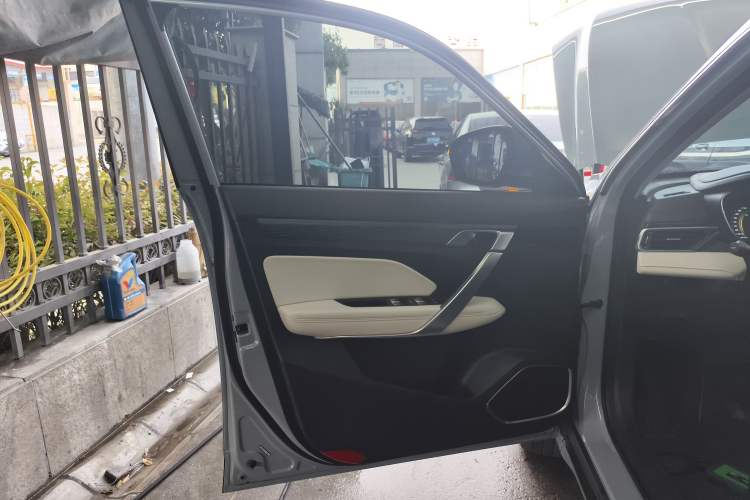 Used Geely Auto Emgrand X7 Sport 2022 Boyue X 1.8TD DCT ZhiZun Edition
