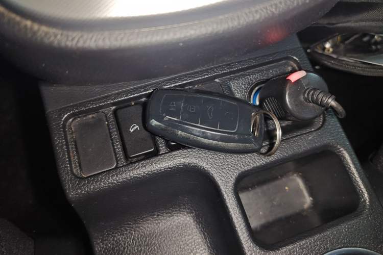 Used Haval M6 2019 1.5T DCT Two-Wheel Drive Elite Version China VI Standard
