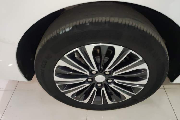 Used Buick GL8 2020 ES Land Cruiser 653T Luxury Model