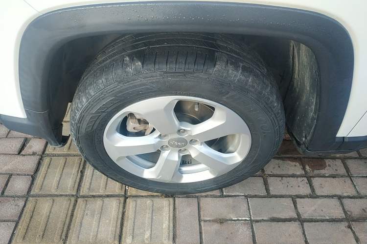 Used  Compass 2017 200T Automatic Enjoyment Version
