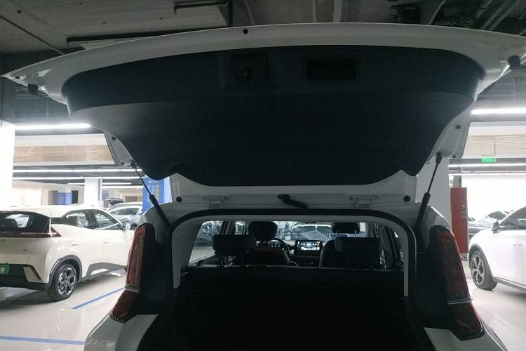 Used Bestune NAT 2023 PRO Comfort Travel Edition 419km