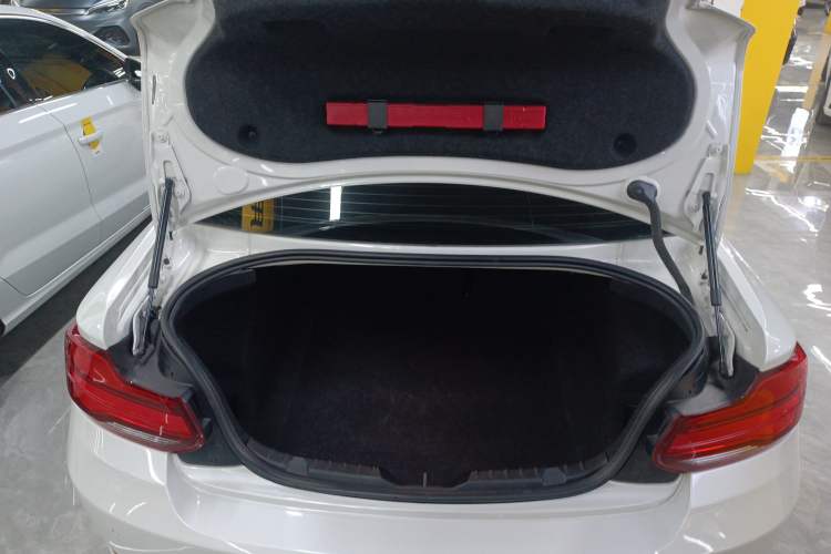 Used BMW 2 Series 2018 220i Sport Design Package
