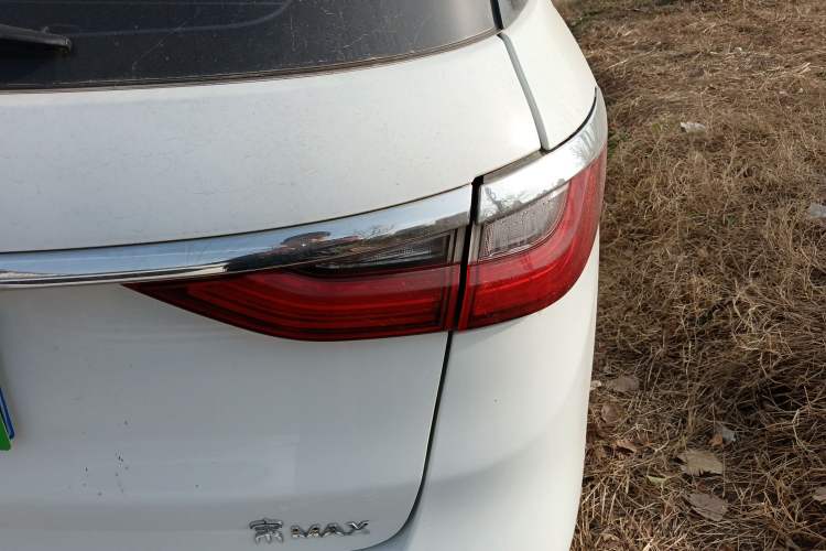 Used BYD Song MAX 2017 1.5T Automatic Smart Connect Luxury 7-Seater
