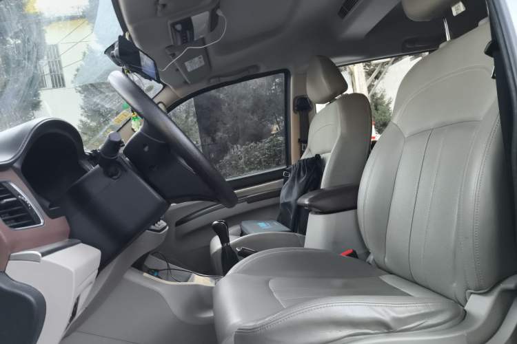 Used FORTHING Lingzhi 2020 M5L 1.6L Luxury 7-Seater