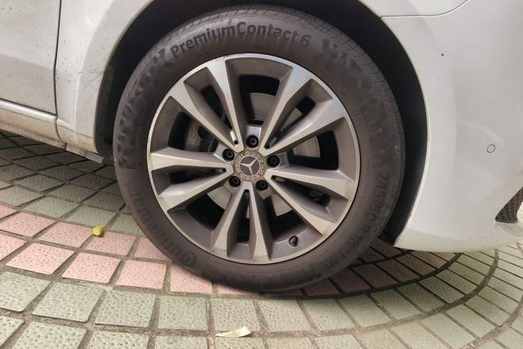 Used Mercedes-Benz V-Class 2021 V 260 Avantgarde Edition