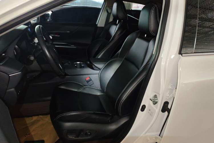 Used Toyota Harrier 2023 2.0L CVT Two-Wheel Drive Entry Version