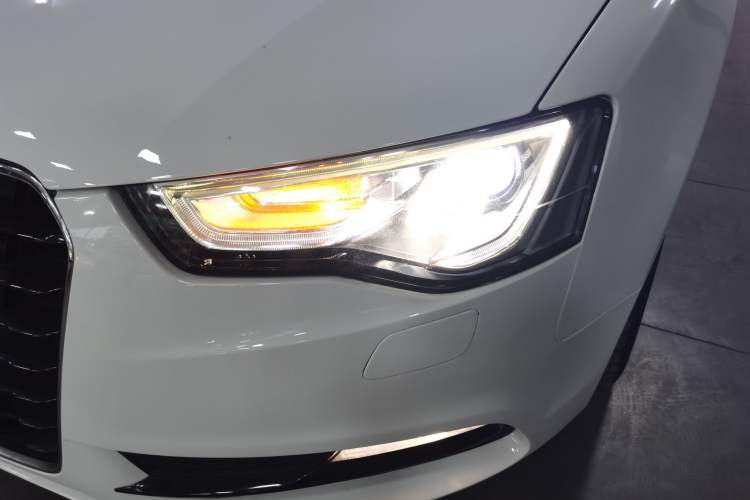 Used Audi A5 2013 Cabriolet 40 TFSI
