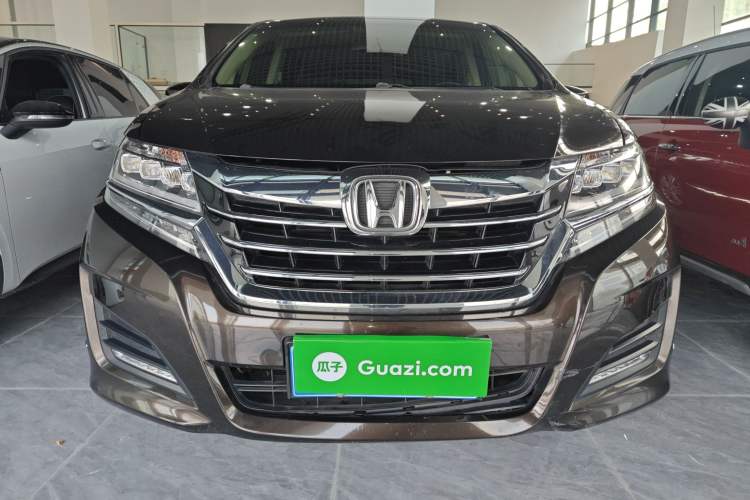 Used Honda Elysion 2016 2.4L Luxury Edition
