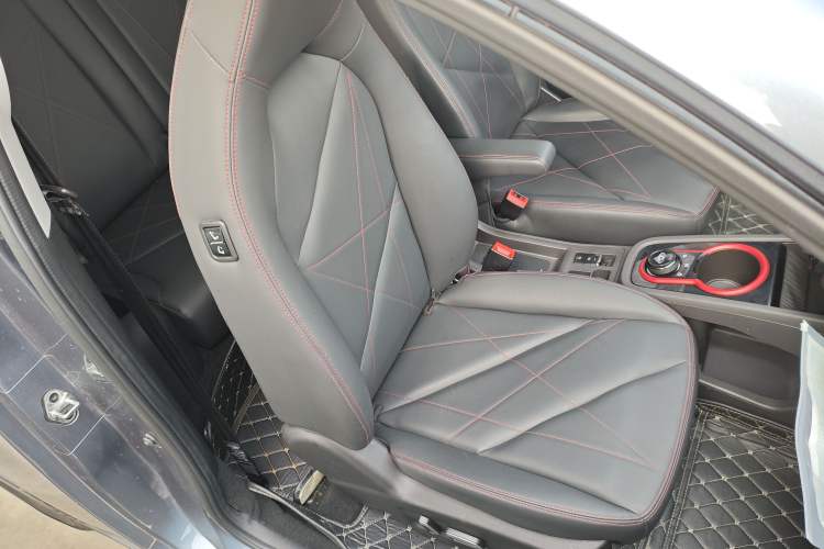 Used Chery Little Ant 2022 Sweet Pink Edition Half-Sugar Version Lithium Iron Phosphate 30 kW 301 km
