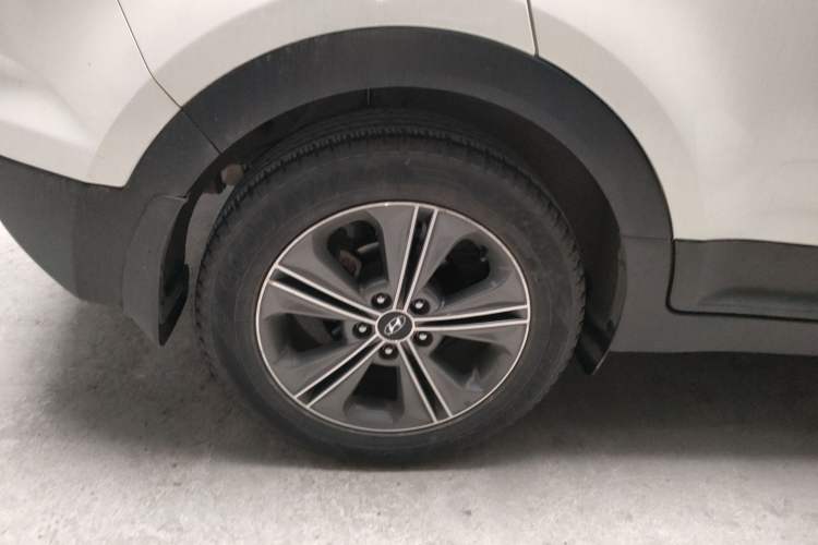 Used Hyundai ix25 2015 1.6L Automatic Two-Wheel Drive Smart GLS Trim
