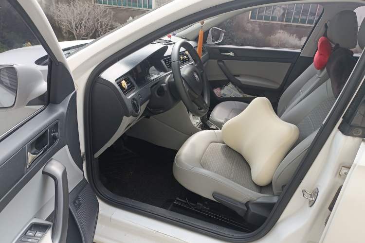 Used Skoda Rapid 2016 1.6L Automatic Chuanxing Edition
