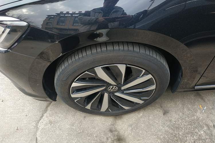 Used Volkswagen Passat 2024 380TSI Dragon Edition
