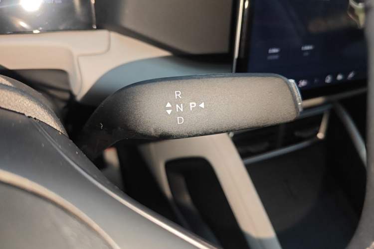 Used BYD Yuan UP 2025 Intelligent Driving Version 401 km Leading Edition