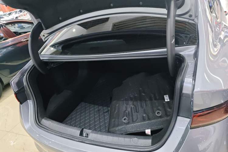 Used BYD Qin PLUS 2025 DM-i Smart Drive 55KM Leading Model