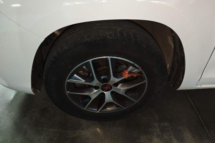 Used BYD Song 2017 Gaishe Upgrade Edition 1.5TID Automatic Elite Model
