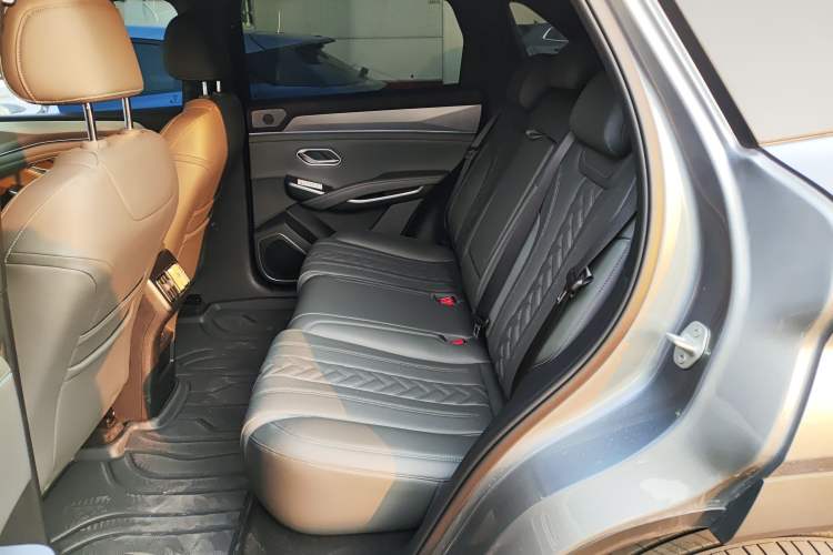 Used BYD Song L DM-i 2025 Intelligent Driving Version 112 km Beyond-Range Type
