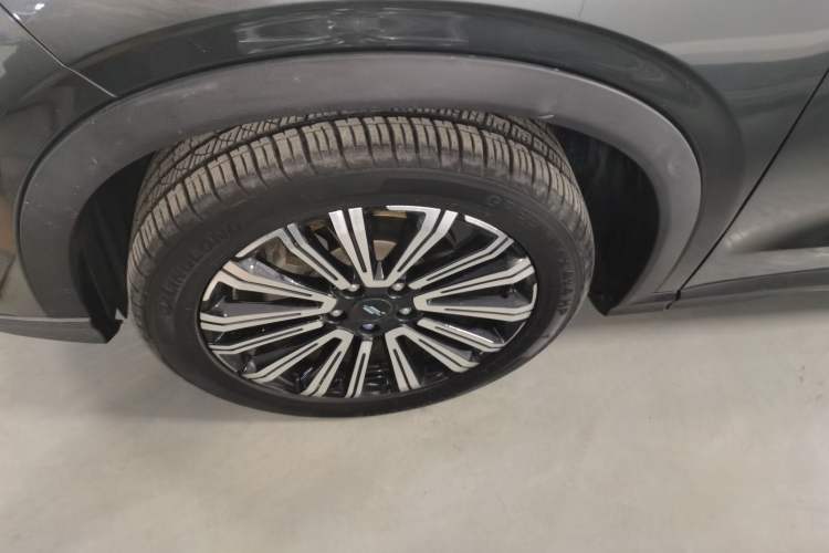 Used Oshan X5 2021 Revised Version 1.5T DCT Luxury Edition
