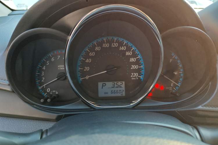 Used Toyota YARiS L Zhi Xian 2016 Revised 1.5E CVT Charming Edition