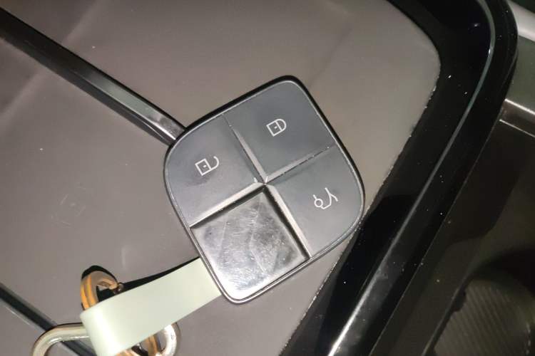 Used Lynk & Co 08 EM-P 2023 120km Long-Range Halo
