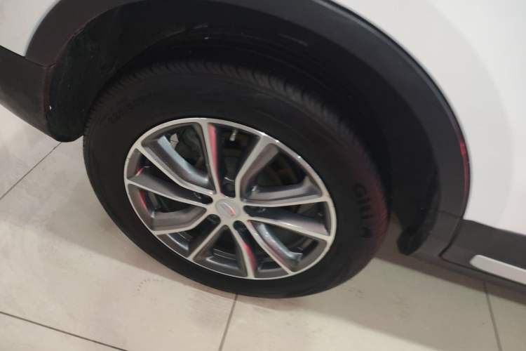 Used Geely Auto Emgrand X7 Sport 2020 1.8TD DCT Two-Wheel Drive Smart Connect 4G-Enabled Version
