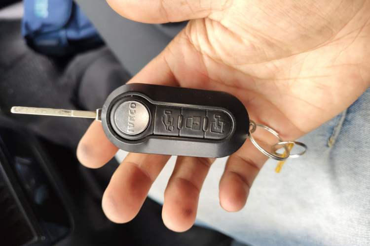 Used Iveco Eurocargo 2021 2.0T Manual Super-Rui Short Wheelbase High-Roof Side-Sliding Door F1A