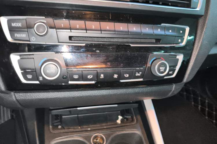 Used BMW 2 Series 2015 218i Convertible Coupe
