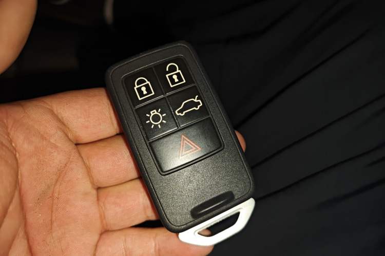 Used Volvo V40 2014 2.0T Zhiya Edition
