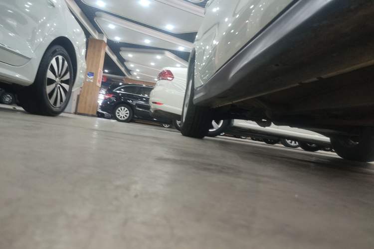 Used Mitsubishi ASX 2013 2.0L CVT Two-Wheel Drive Elite Edition