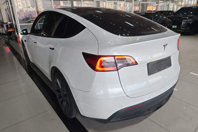 Used Tesla Model Y 2021 Long-Range All-Wheel-Drive Version 3D7