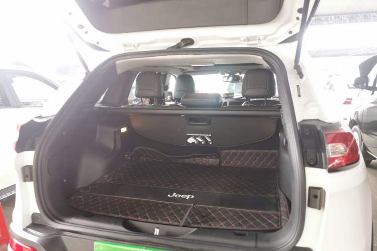 Used  Cherokee 2017 2.0L Superior Edition
