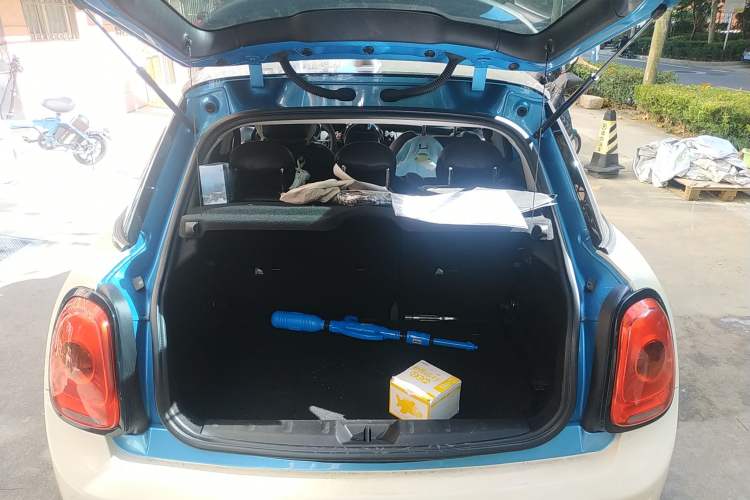 Used  MINI 2016 1.5T COOPER Five-Door Edition
